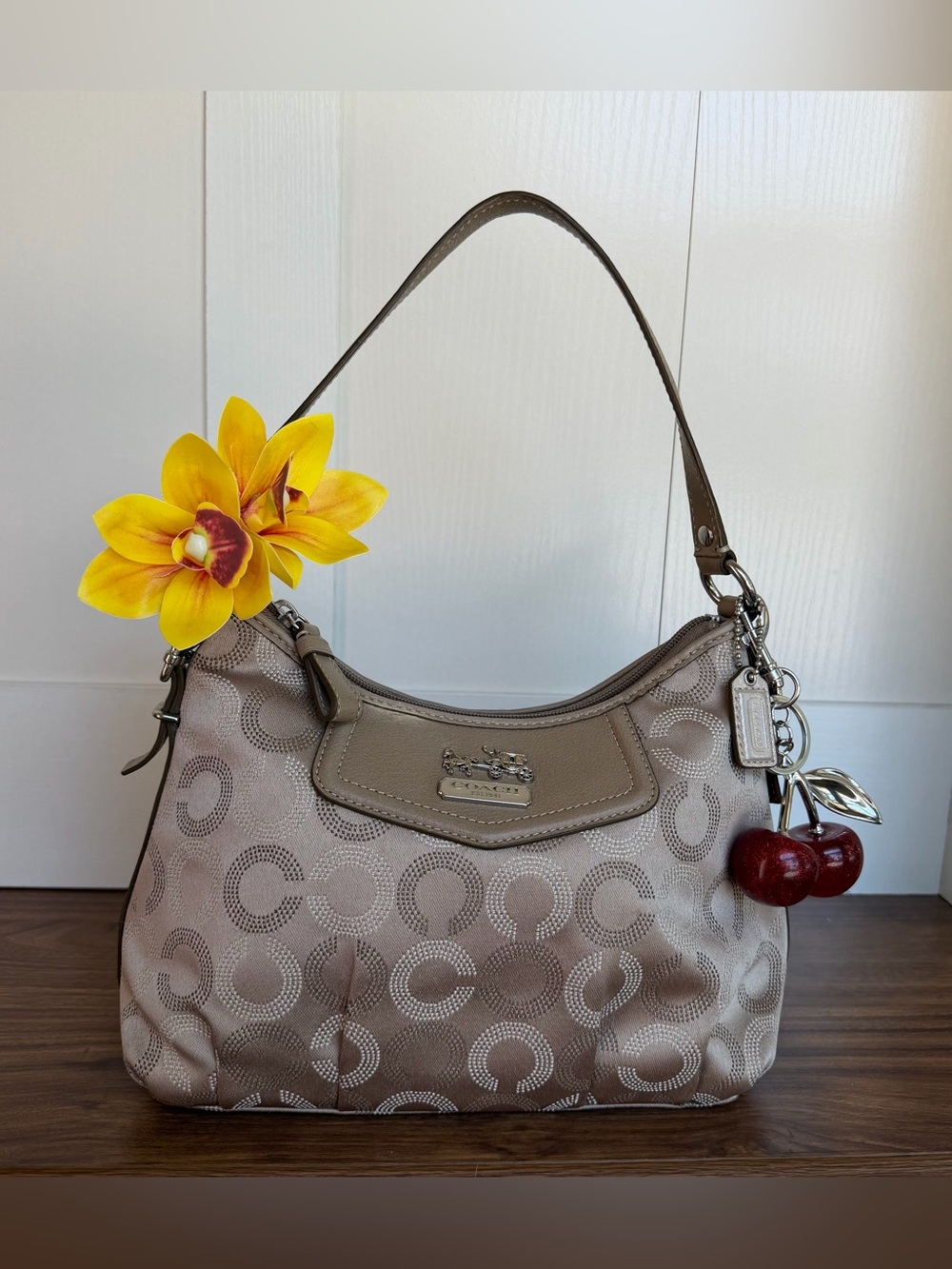 Vintage Coach Madison Shoulder Bag